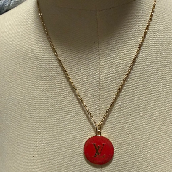 Louis Vuitton Red and Gold Pendant - Picture 3 of 5